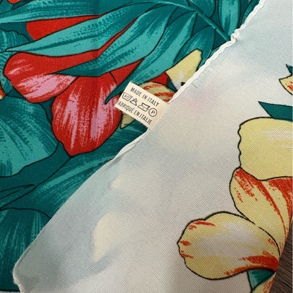 OLGA GRECO Tropical Floral Print Scarf Made In Italy! - Picture 3 of 5